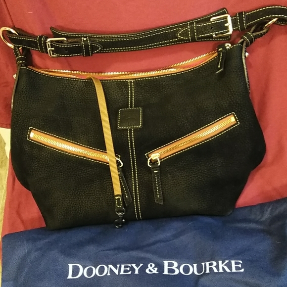 Dooney & Bourke purse - Picture 5 of 6